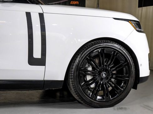 Used 2024 Land Rover Range Rover SE image 7