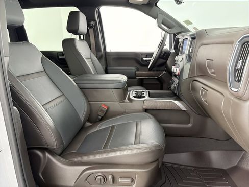 Used 2023 GMC Sierra 2500 Denali w/ Denali Ultimate Package image 31