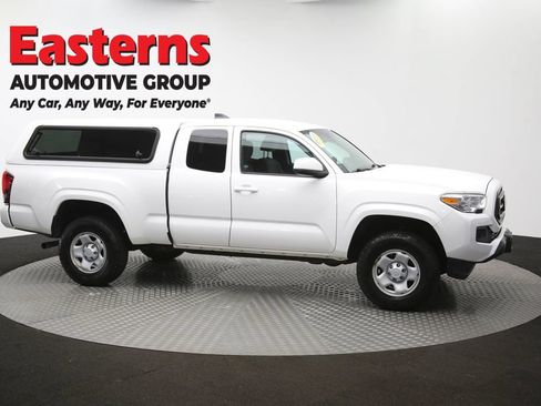 Used 2020 Toyota Tacoma SR w/ SR Convenience Package RWD image 43