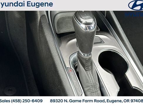 Used 2020 Chevrolet Malibu LT image 25