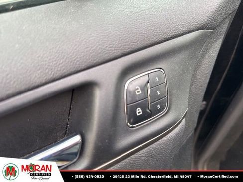 Used 2017 Lincoln MKC Premiere FWD image 11