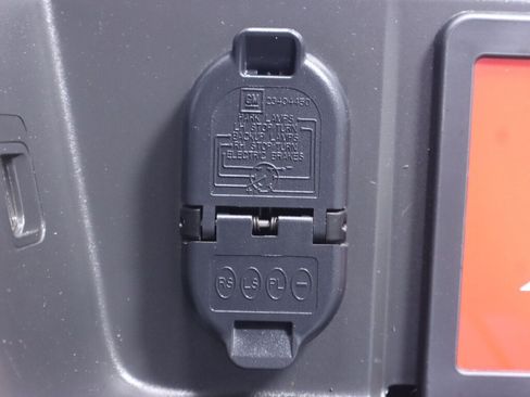 Used 2018 GMC Sierra 1500 2WD Regular Cab image 24
