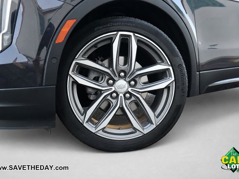 Used 2022 Cadillac XT4 Sport FWD image 3