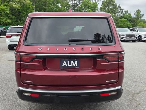Used 2023 Jeep Wagoneer L Series II AWD/4WD image 12