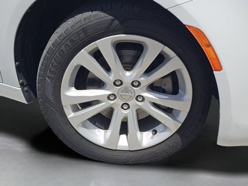 Used 2015 Chrysler 200 Limited w/ Convenience Group FWD image 15
