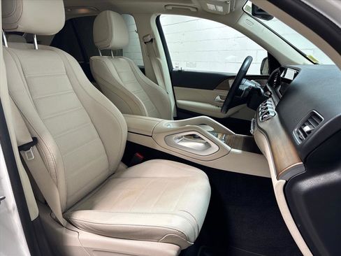 Used 2024 Mercedes-Benz GLE 350 4MATIC image 32