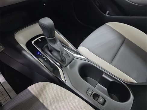 Used 2023 Toyota Corolla LE image 24