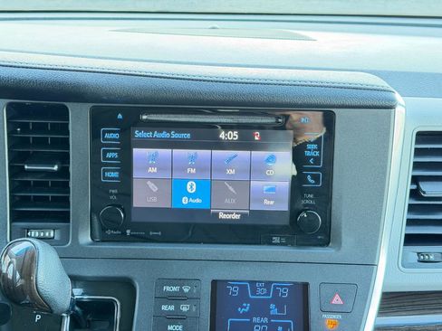 Used 2017 Toyota Sienna XLE Premium w/ Protection Package image 62