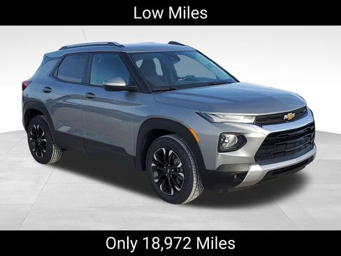 Certified 2023 Chevrolet TrailBlazer LT w/ Convenience Package image 2