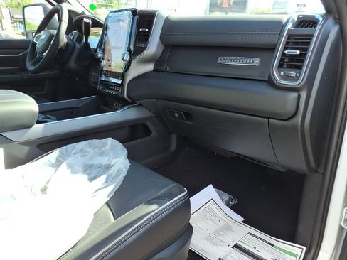 New 2026 RAM 2500 Laramie w/ Night Edition AWD/4WD image 9