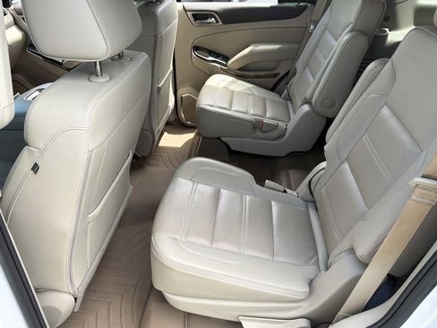 Used 2017 GMC Yukon Denali w/ Open Road Package AWD/4WD image 19