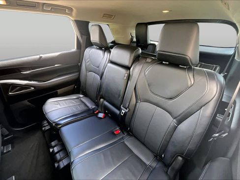 Used 2023 INFINITI QX60 Sensory w/ Vision Package AWD/4WD image 19