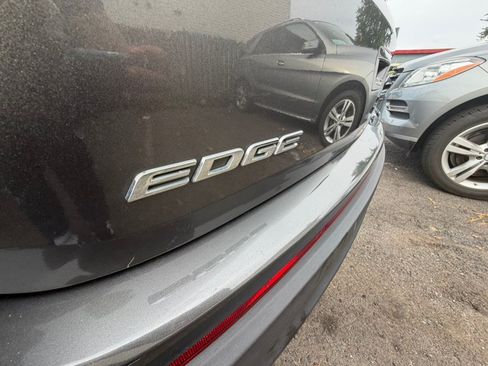 Used 2017 Ford Edge SEL w/ Equipment Group 201A AWD/4WD image 13