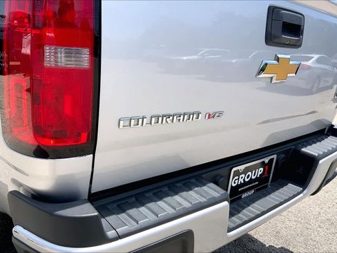 Used 2020 Chevrolet Colorado LT RWD image 30