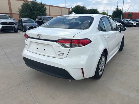 Used 2024 Toyota Corolla LE FWD image 3
