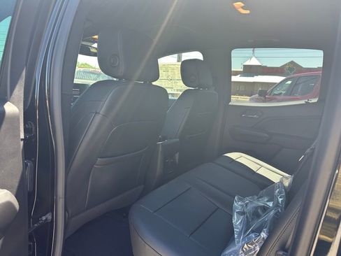 New 2026 Chevrolet Colorado LT w/ LT Convenience Package AWD/4WD image 9