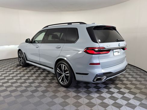 Used 2024 BMW X7 xDrive40i w/ M Sport Package image 3