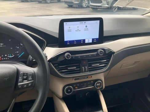 Used 2020 Ford Escape SE FWD image 6