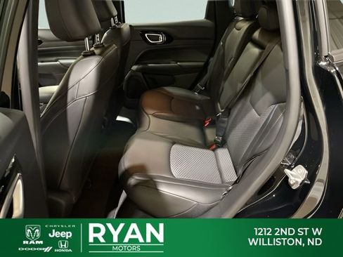 New 2026 Jeep Compass Latitude AWD/4WD image 45
