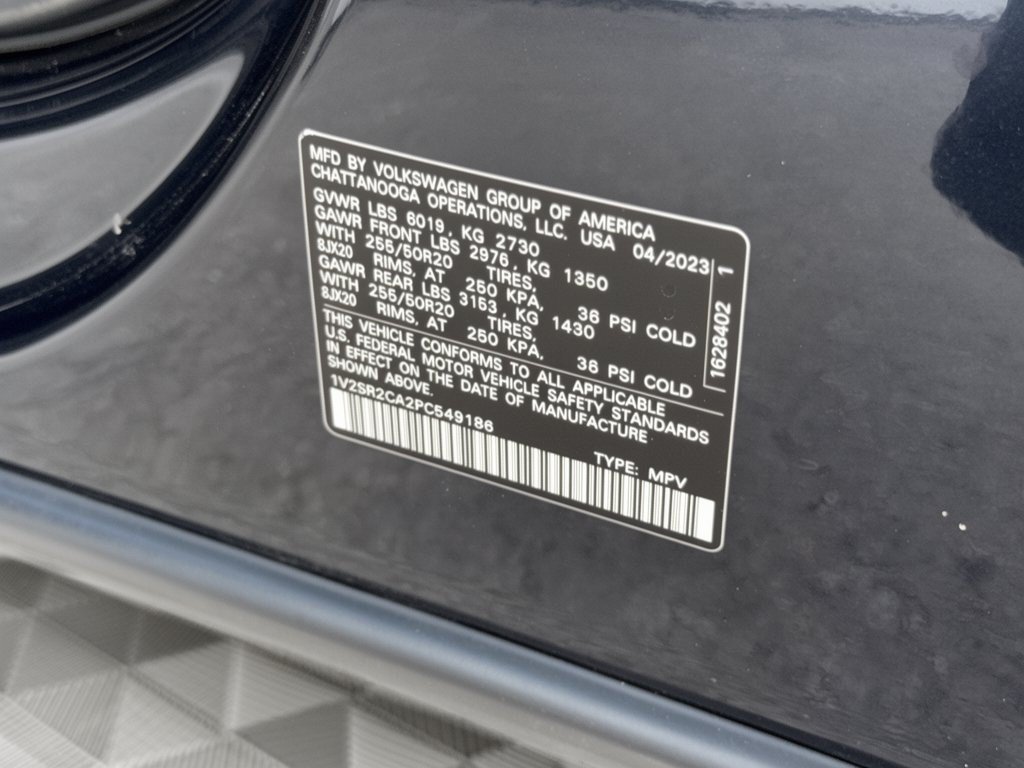 Used 2023 Volkswagen Atlas SEL R-Line AWD/4WD image 13