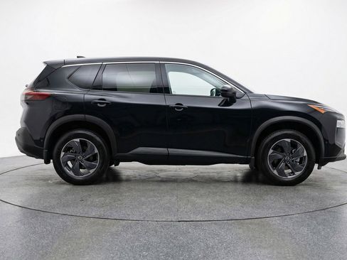 Used 2025 Nissan Rogue SV image 11