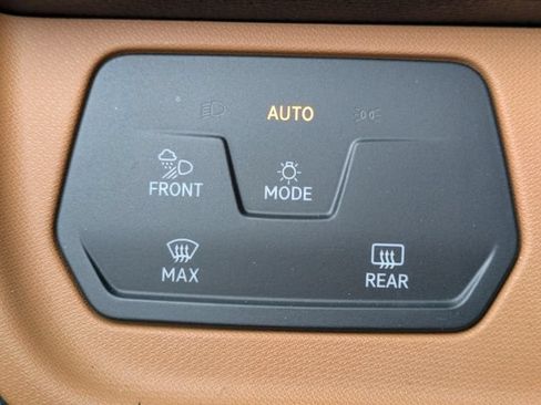 New 2025 Volkswagen ID. Buzz Pro S RWD image 27