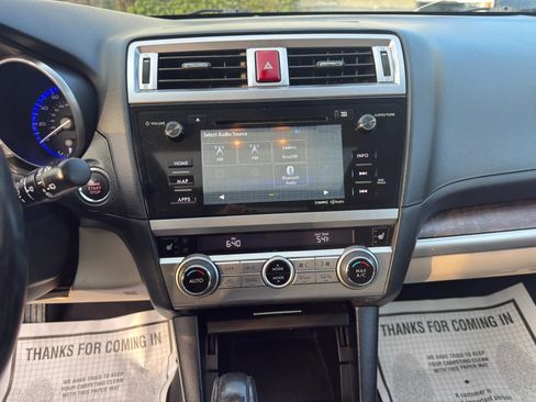 Used 2016 Subaru Outback 2.5i Limited AWD/4WD image 25