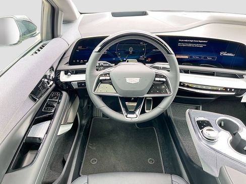 New 2027 Cadillac Optiq Premium Luxury AWD/4WD image 29