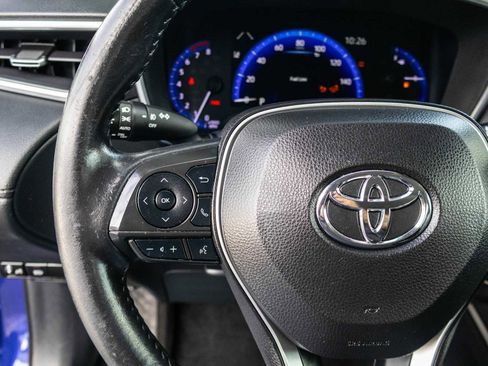 Certified 2022 Toyota Corolla Cross XLE image 35