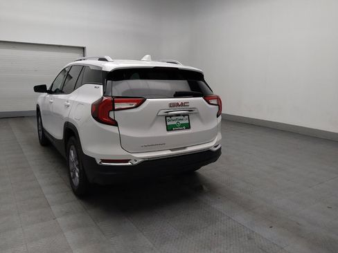 Used 2023 GMC Terrain SLT image 5