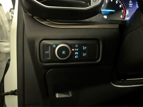 Used 2021 Ford Explorer Limited w/ Equipment Group 301A image 18