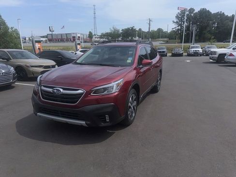 Used 2021 Subaru Outback Limited w/ Popular Package #2 AWD/4WD image 3