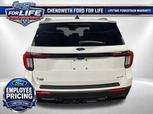 New 2026 Ford Explorer ST-Line w/ ST-Line Street Pack AWD/4WD image 4