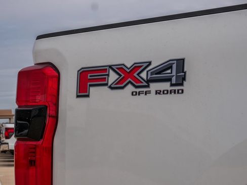 New 2026 Ford F250 Lariat w/ Lariat Premium Package AWD/4WD image 12