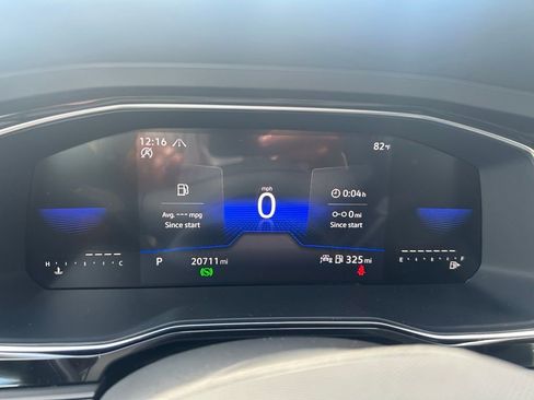 Used 2023 Volkswagen Jetta SE image 24