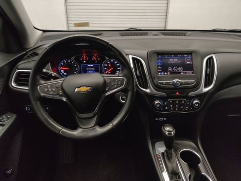 Used 2020 Chevrolet Equinox LT FWD image 22