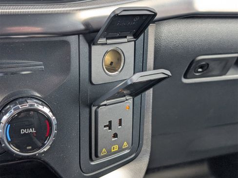 New 2025 Ford F150 Platinum w/ Equipment Group 702A High image 23