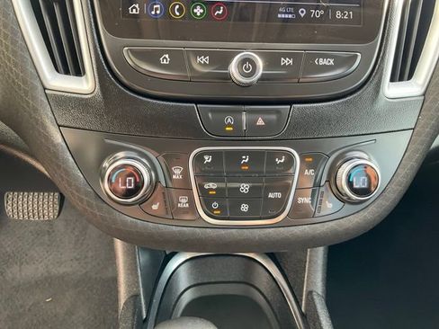 Used 2024 Chevrolet Malibu LT FWD image 19