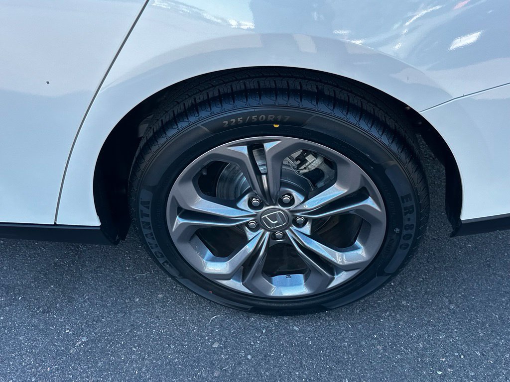 Used 2023 Honda Accord EX image 9