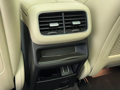 Used 2022 Mercedes-Benz GLE 350 4MATIC w/ AMG Line Exterior image 42