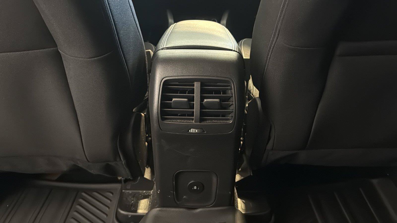 Used 2024 Ford Escape Active w/ Cold Weather Package FWD image 25