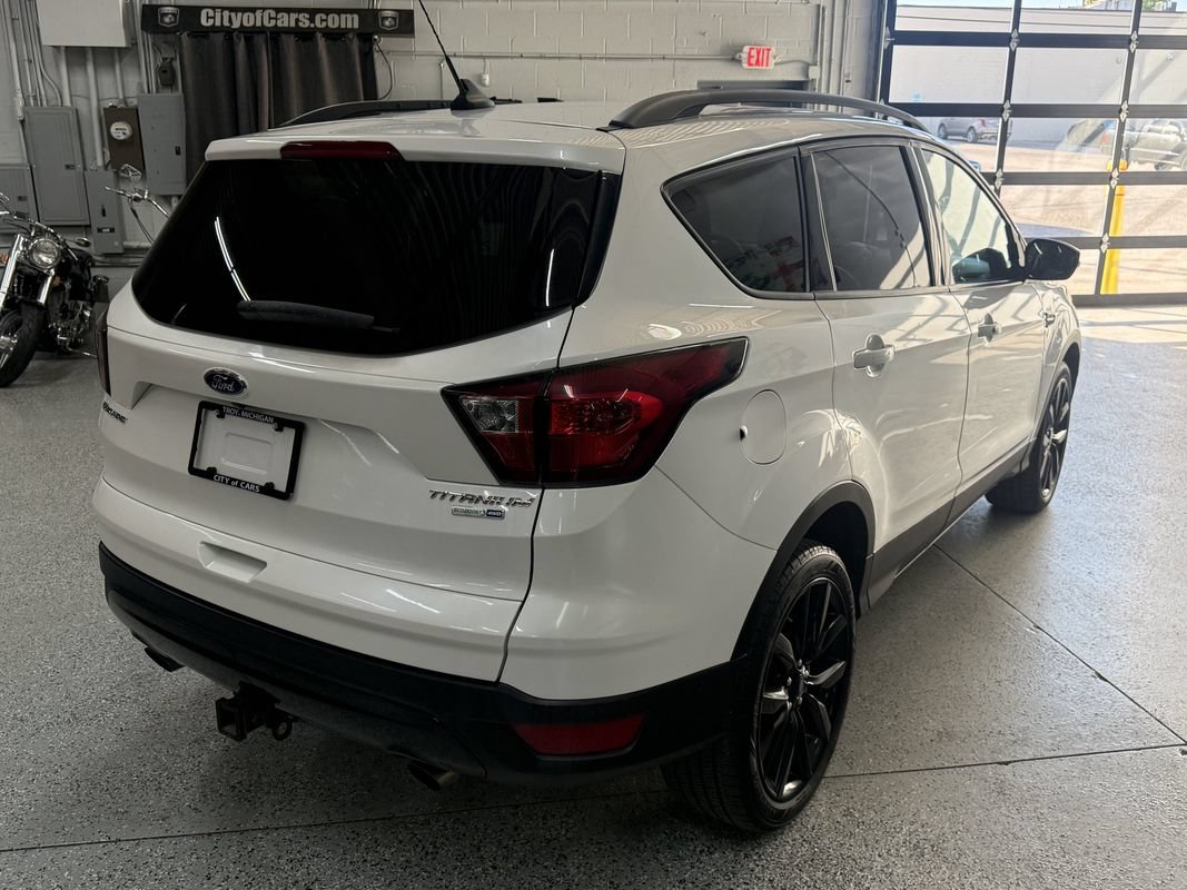 Used 2019 Ford Escape Titanium AWD/4WD image 6