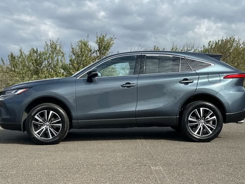 Used 2024 Toyota Venza LE image 6