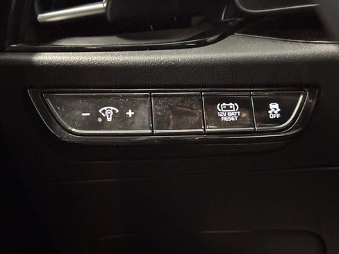 Certified 2023 Kia Niro EX image 35