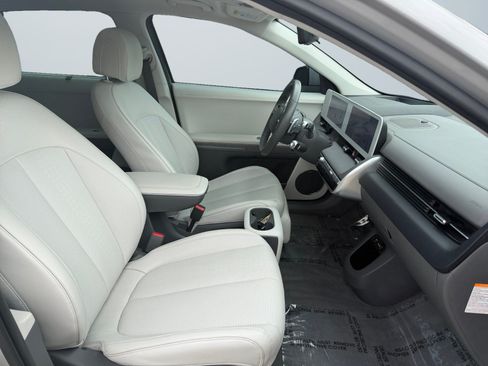 Certified 2024 Hyundai Ioniq 5 Limited AWD/4WD image 18