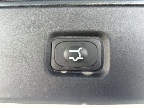 Certified 2025 Lincoln Navigator L Reserve AWD/4WD image 21
