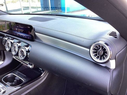 Used 2025 Mercedes-Benz CLA 250 4MATIC image 17