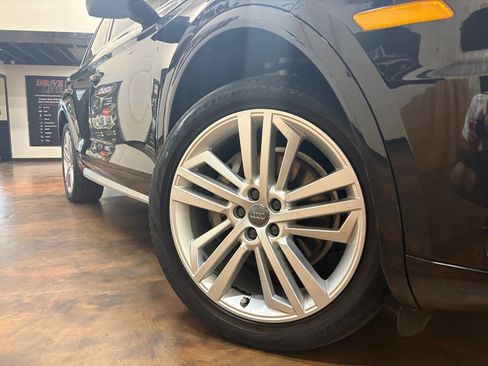 Used 2019 Audi Q5 2.0T Premium Plus AWD/4WD image 39