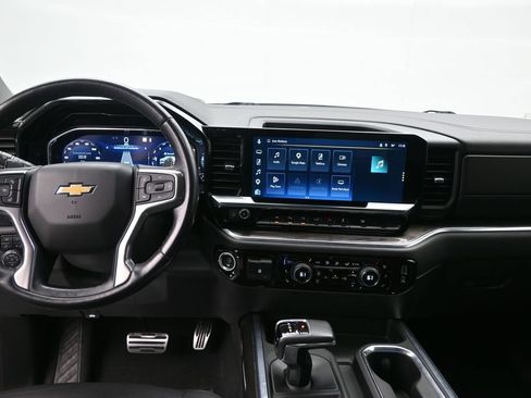 Used 2022 Chevrolet Silverado 1500 LTZ RWD image 14