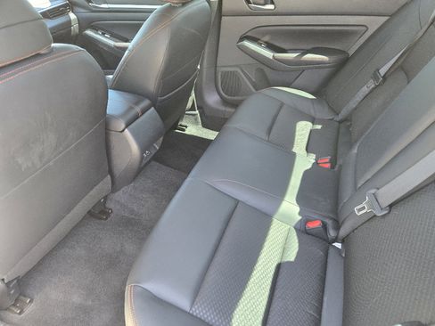 Used 2024 Nissan Altima 2.5 SR image 29